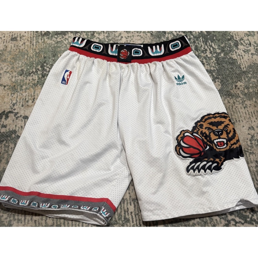 Vintage Adidas Vancouver Grizzlies NBA Shorts White Men's Large HWC 90s Retro L